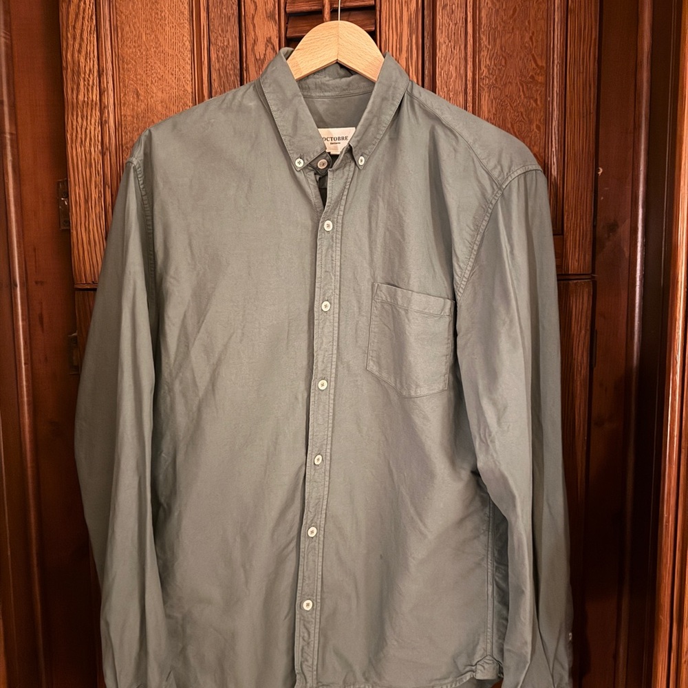 Octobre Editions (Sezane) - Men's Sage Green Oxford Button-Down Shirt